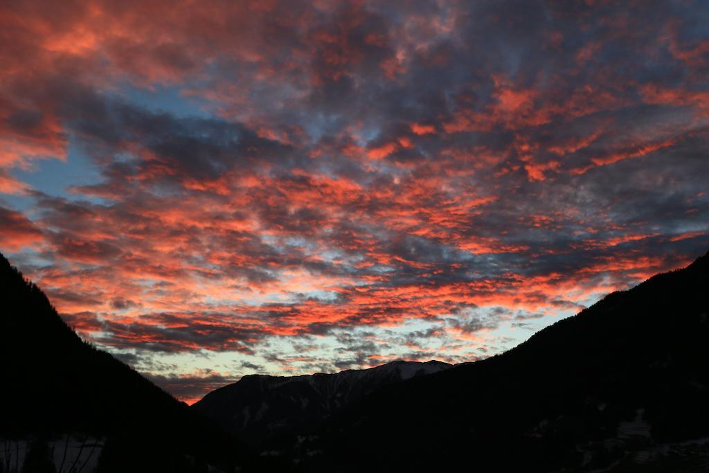 Garni Miravalle Moena Bagian luar foto